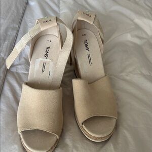 Toms Beige Open-Toe Espadrille Wedge Sandals